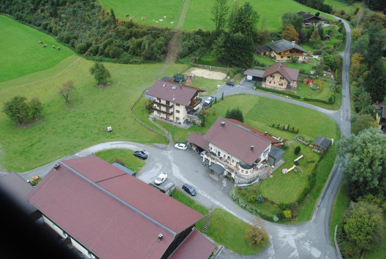 Familien-Bauernhof Neumoar Apartment Sankt Johann im Pongau Luaran gambar