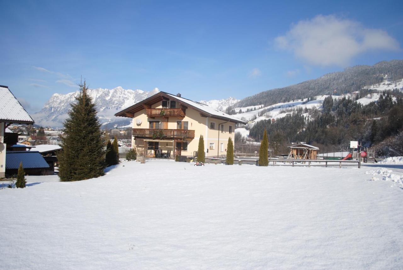 Familien-Bauernhof Neumoar Apartment Sankt Johann im Pongau Luaran gambar